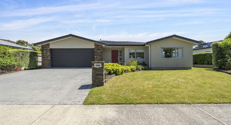  at 54 Resolution Drive, Whitby, Porirua