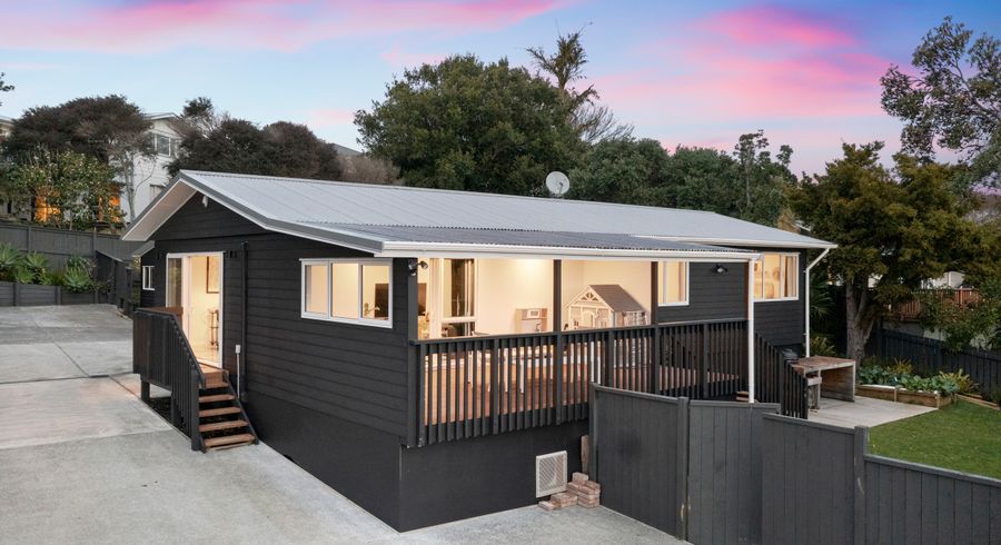  at 10 Gilshennan Valley, Red Beach, Red Beach