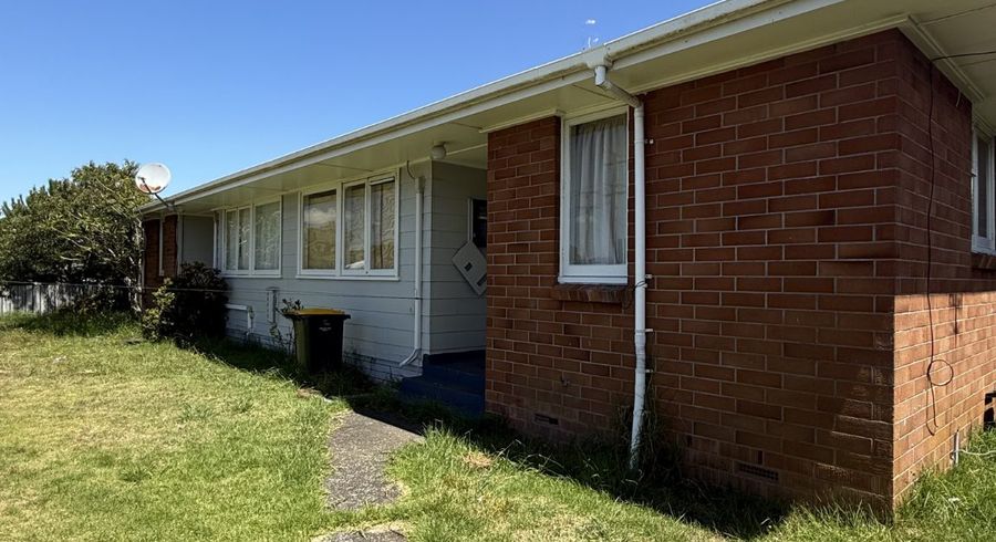  at Mangere East, Manukau City, Auckland