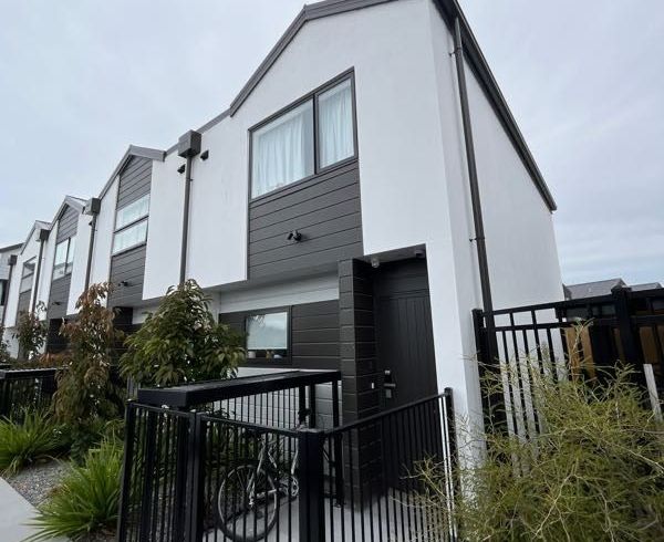  at 9/15  Bunyan Street, Waltham, Christchurch City, Canterbury