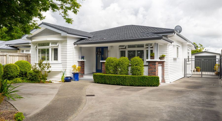  at 11 Manapouri Crescent, Hokowhitu, Palmerston North, Manawatu / Whanganui