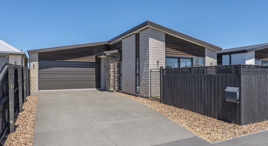  at 10 Lussa Close, Broomfield, Christchurch