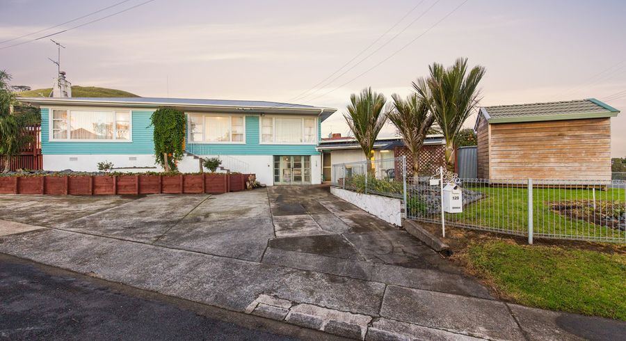  at 129 Wallace Road, Mangere Bridge, Auckland
