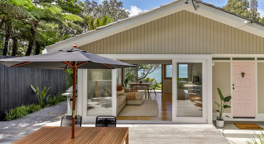  at 52 Paturoa Road, Titirangi, Auckland