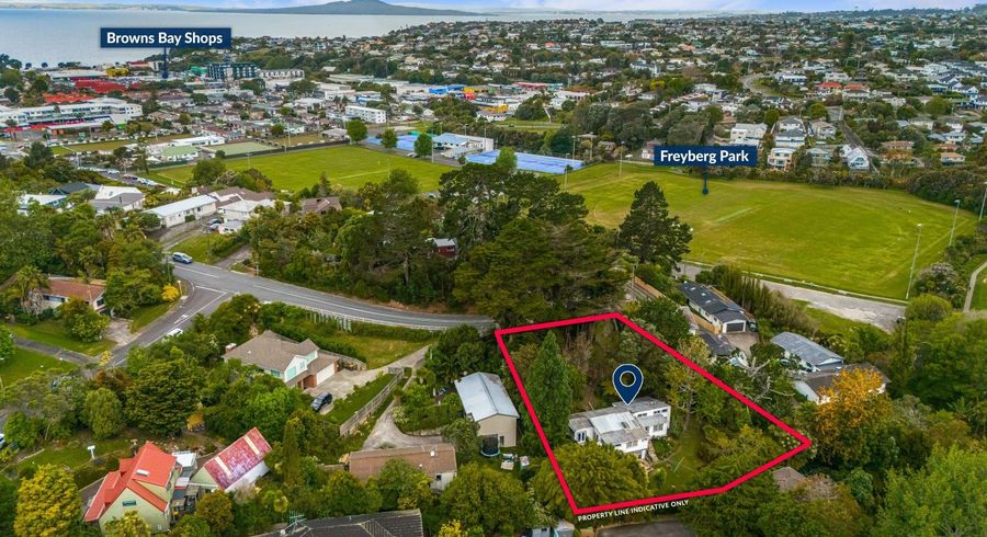  at 26 Woodlands Crescent, Browns Bay, North Shore City, Auckland