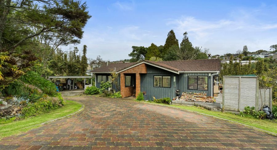  at 76 Cheriton Road, Mellons Bay, Auckland