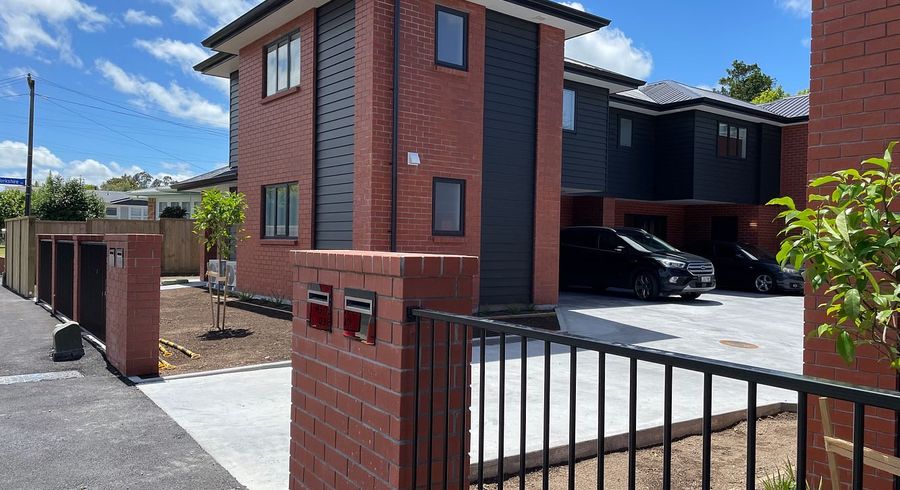  at 32 Southsea Crescent, Silverdale, Hamilton, Waikato