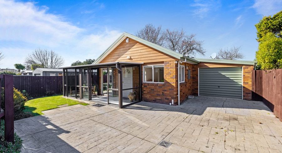  at 2/28 Hay Street, Bromley, Christchurch