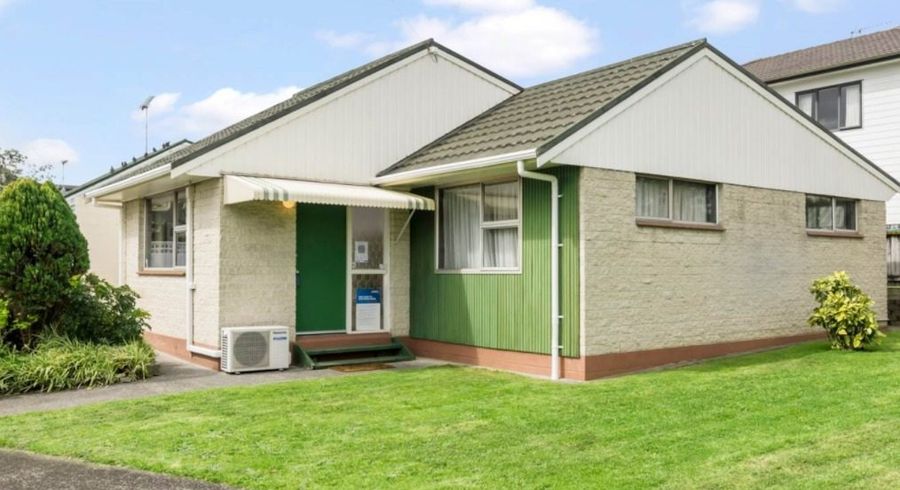  at 1/11 Thornton Road, Milford, North Shore City, Auckland