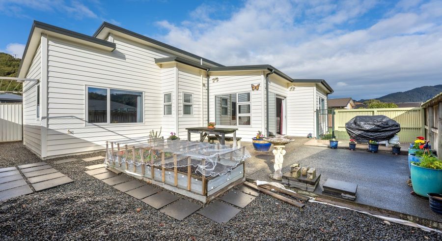  at 14 Sun Valley Way, Wainuiomata, Lower Hutt