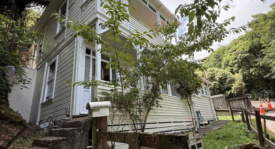  at 143 Wadestown Rd, Wadestown, Wellington, Wellington