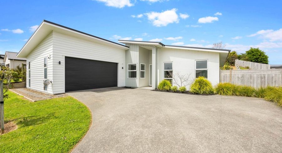  at 12 Flaxfield Lane, Beachlands, Manukau City, Auckland