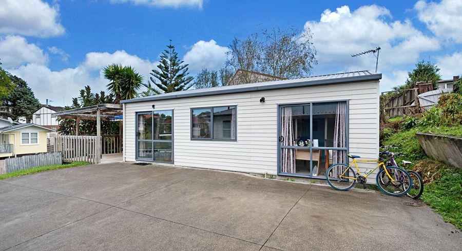  at 27A Kohekohe St, New Lynn, Waitakere City, Auckland