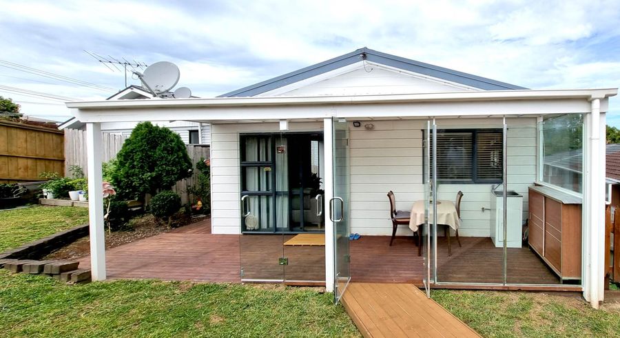  at 2/109 Target Road, Totara Vale, Auckland