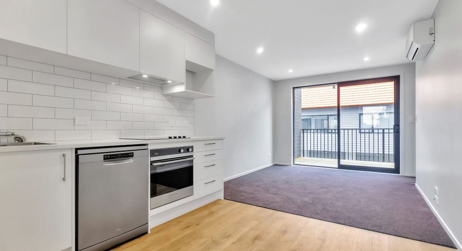  at 7/3234 Great North Rd, New Lynn, Waitakere City, Auckland