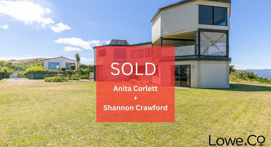  at 20 Sunhaven Drive, Newlands, Wellington