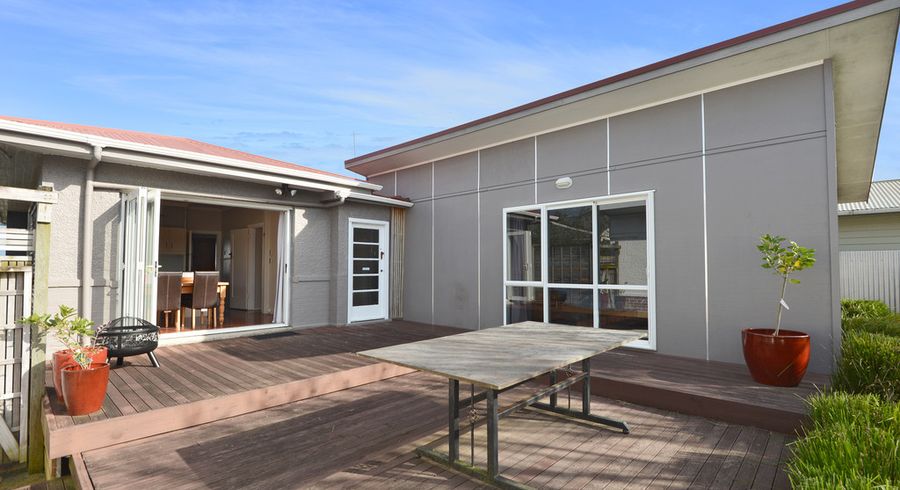  at 10 Dinniss Avenue, Regent, Whangarei
