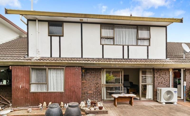  at 2/164 Prince Regent Drive, Half Moon Bay, Manukau City, Auckland