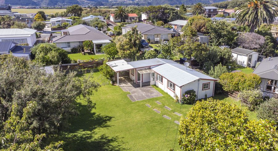  at 71 Bluegum Road, Paraparaumu Beach, Paraparaumu