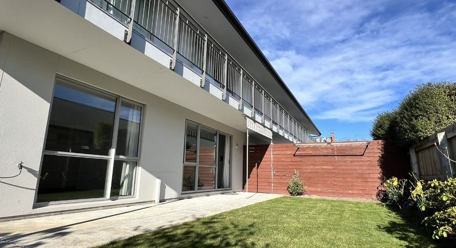  at 1/31 Clissold Street, Merivale, Christchurch