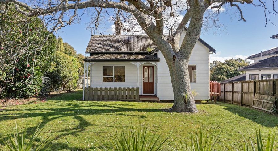  at 1/113 Mokoia Road, Birkenhead, North Shore City, Auckland