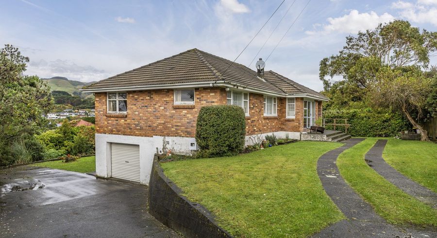  at 5 Mascot Street, Tawa, Wellington, Wellington