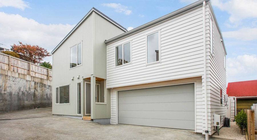  at 25A Capilano Place, Glenfield, North Shore City, Auckland