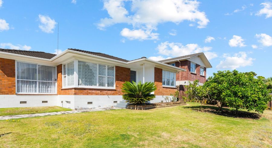  at 72 Muir Avenue, Mangere Bridge, Auckland