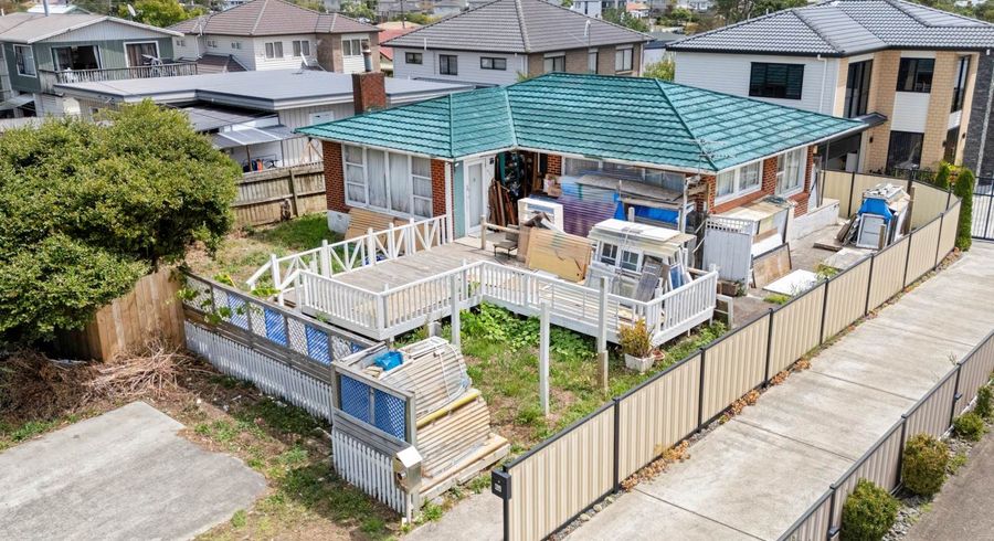  at 6 Vanguard Road, Kelston, Auckland
