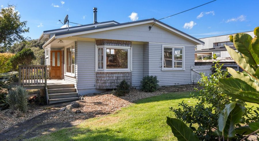  at 43 Wairau Road, Oakura, New Plymouth, Taranaki