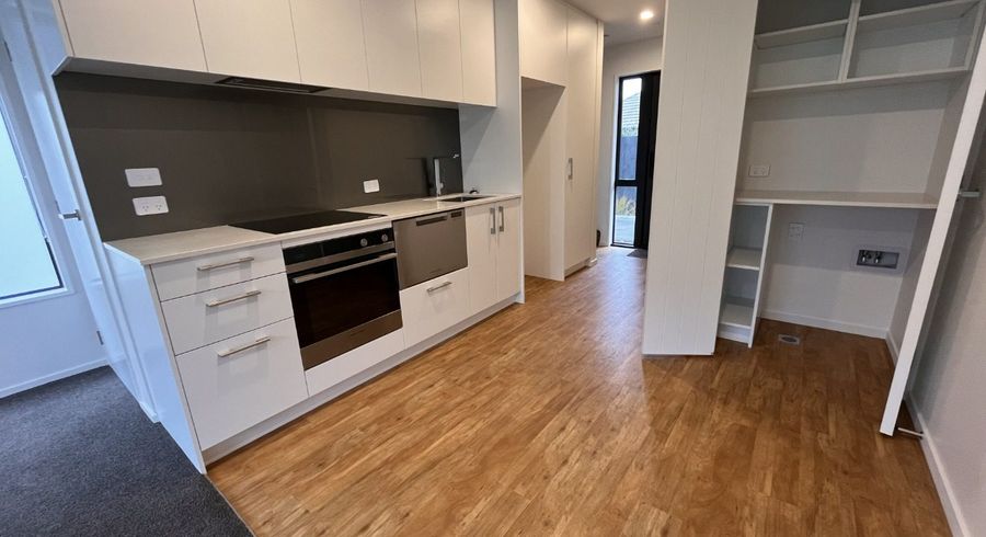  at 2/98 Proctor Street, Papanui, Christchurch City, Canterbury