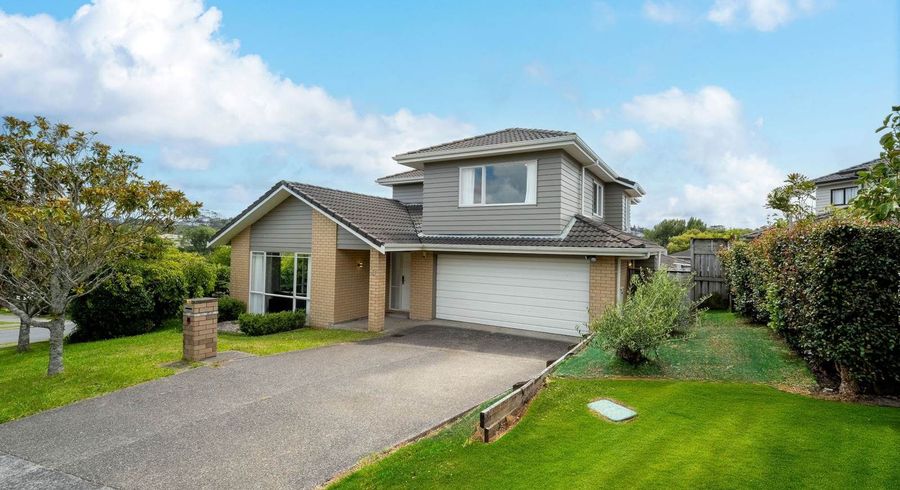  at 8 Canyon Drive, Albany, North Shore City, Auckland