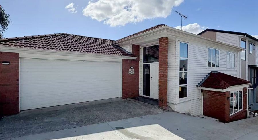  at 27A Te Atatu Road, Te Atatu South, Waitakere City, Auckland