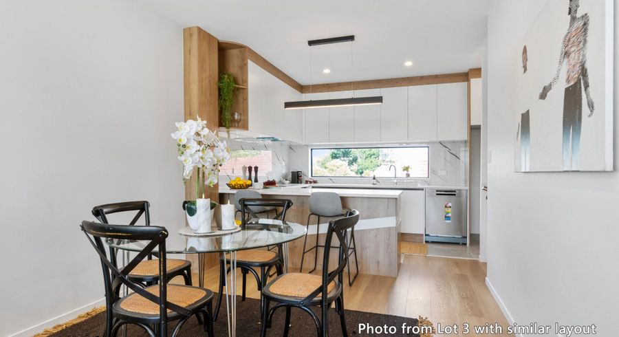  at 9/26 Buscomb Avenue, Henderson, Waitakere City, Auckland
