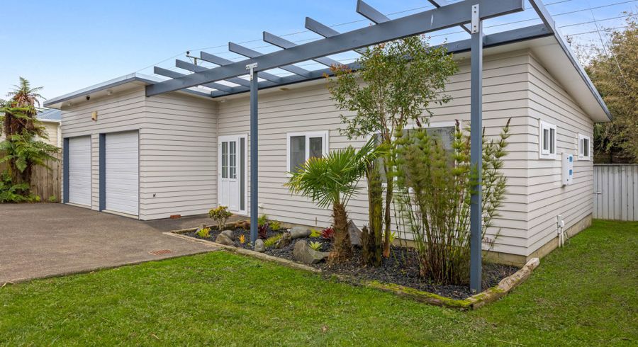  at 21A Hindmarsh Street, Henderson, Waitakere City, Auckland