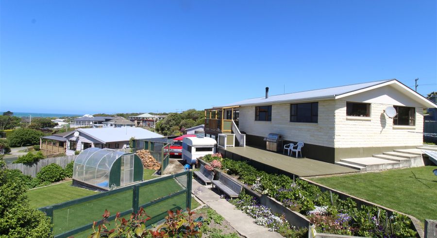 at 16 Semple Street, Kakanui