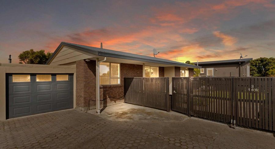  at 2/166 Rocking Horse Road, South New Brighton, Christchurch City, Canterbury