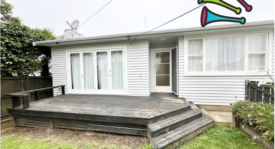  at 86 Arran Road, Browns Bay, Auckland
