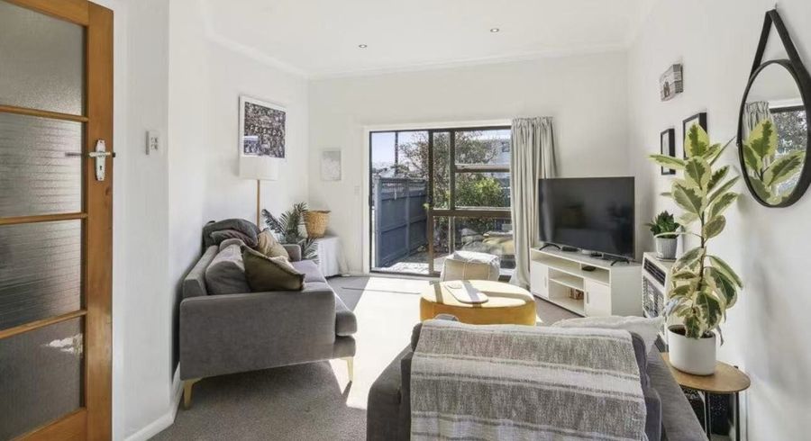  at 406 Broadway, Miramar, Wellington, Wellington