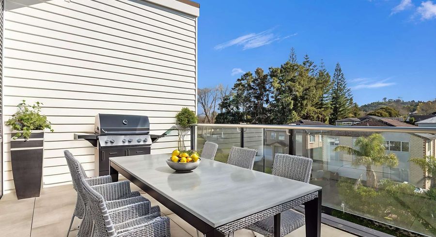  at 17/11 Carlos Drive, Flat Bush, Manukau City, Auckland