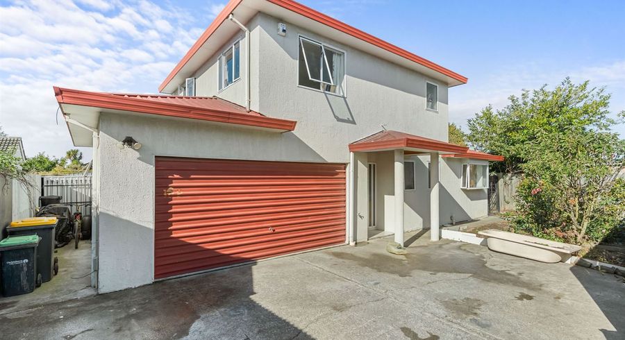  at 2/16 Tika Street, Riccarton, Christchurch