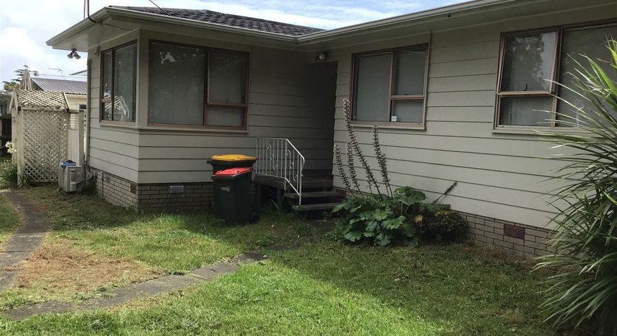  at 1 Sandrine Avenue, Clover Park, Manukau City, Auckland