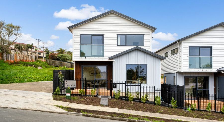 at 2 Tiri View Place, Browns Bay, North Shore City, Auckland
