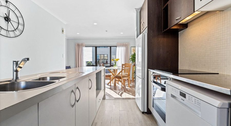  at 2B/168 Mokoia Road, Chatswood, North Shore City, Auckland