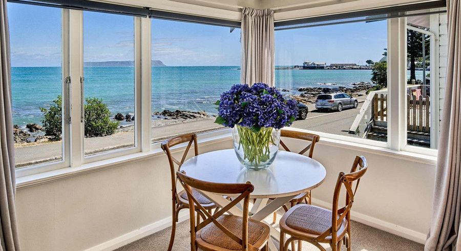  at 32 Moana Road, Plimmerton, Porirua