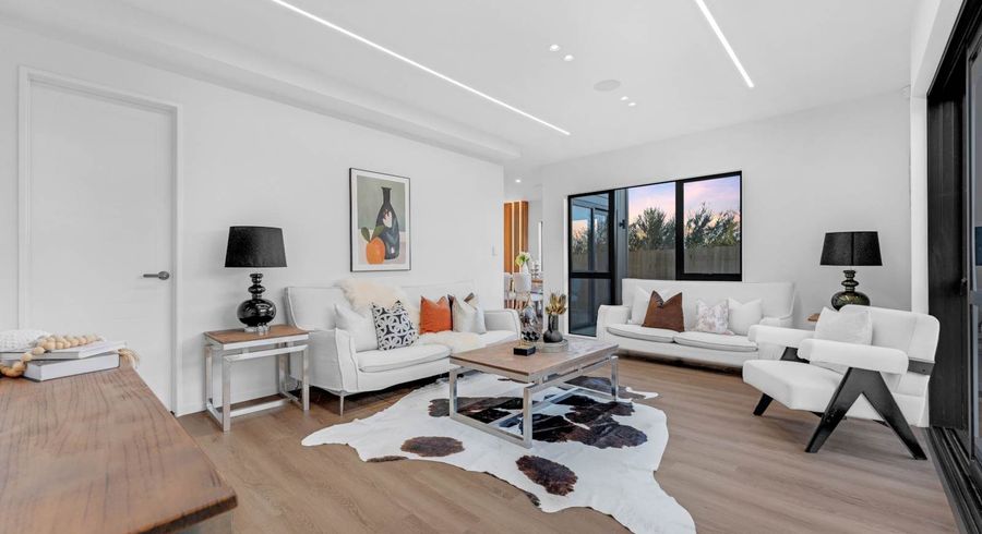  at 14 Adamson Road, Flat Bush, Manukau City, Auckland