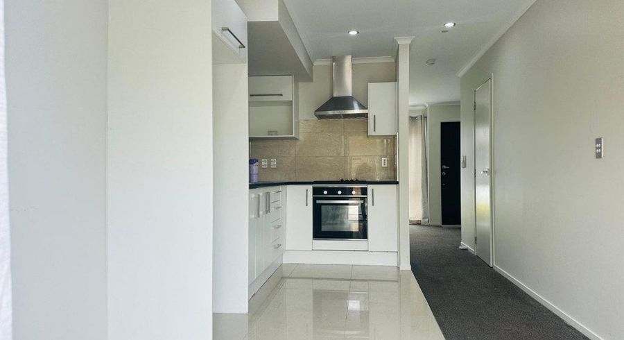  at 9/4 Wallson Crescent, Wiri, Manukau City, Auckland