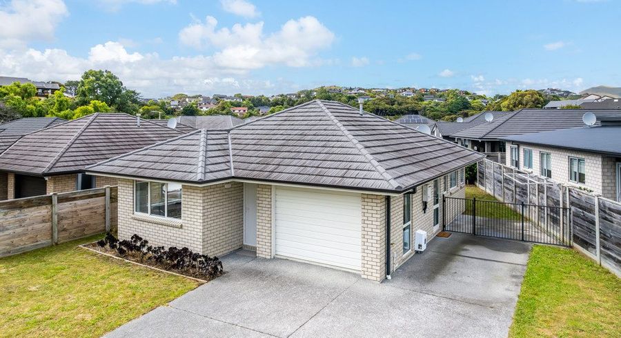  at 5 Mooring Close, Whitby, Porirua, Wellington