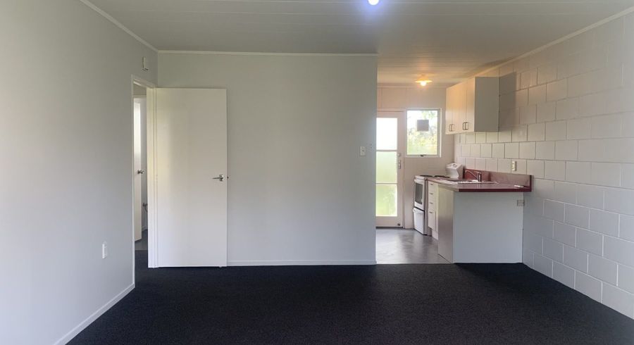  at 2/9 Alston Avenue, Kelston, Waitakere City, Auckland