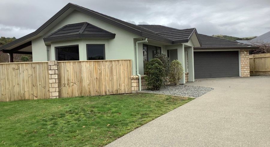  at Lorna Irene Drive, Raumati South, Kapiti Coast, Wellington
